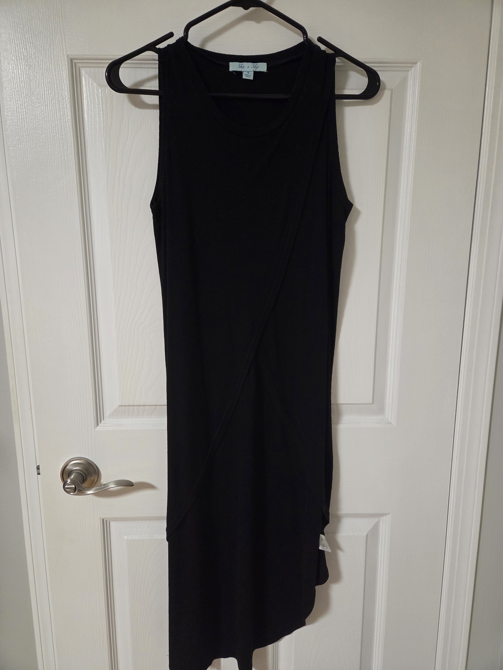 Sleeveless Black Asymmetric Overlay Tank